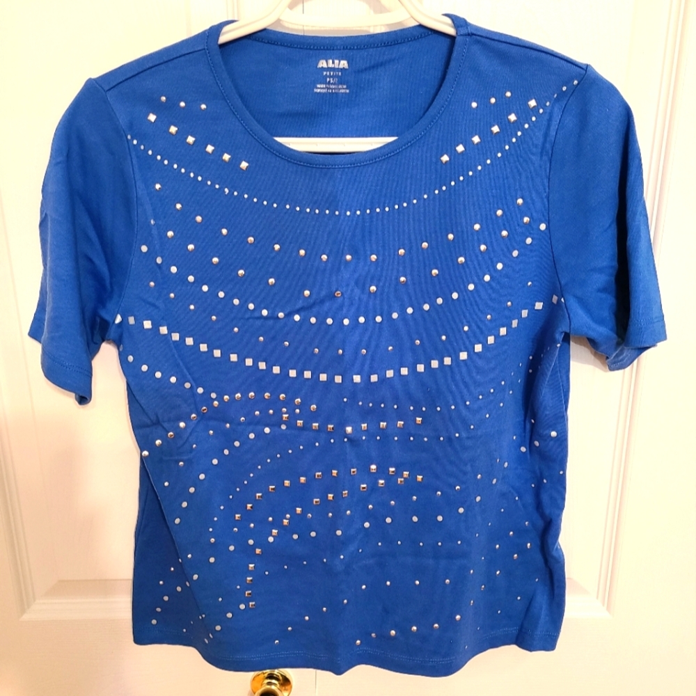 🌟4/$15 Royal Blue with Silver T-Shirt Size Small Petite